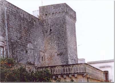 torre-nord-ovest1_-castello-baronale