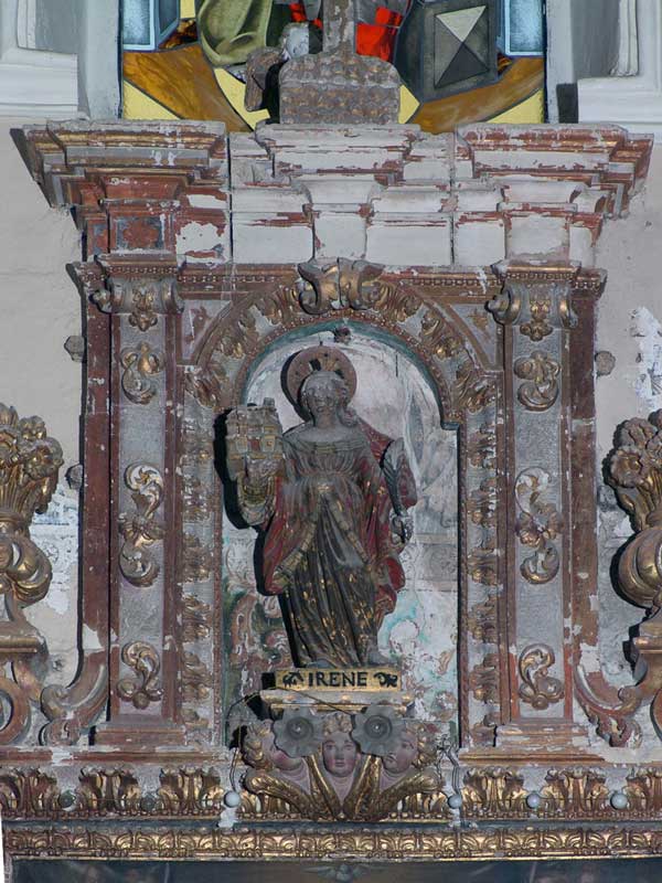 chiesa-S.Leucio---nicchia-con-Statuetta-in-bassorilievo-di-S